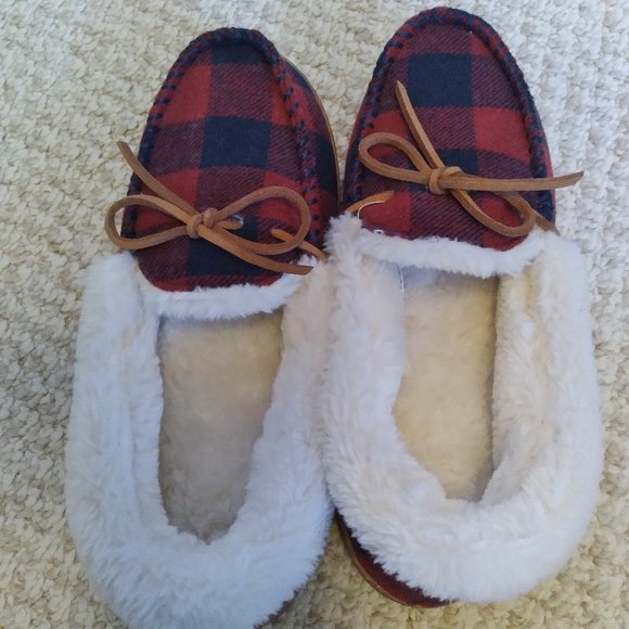Sonoma Shoes Sonoma Slippers Xxl 11 Size Red Plaid Poshmark